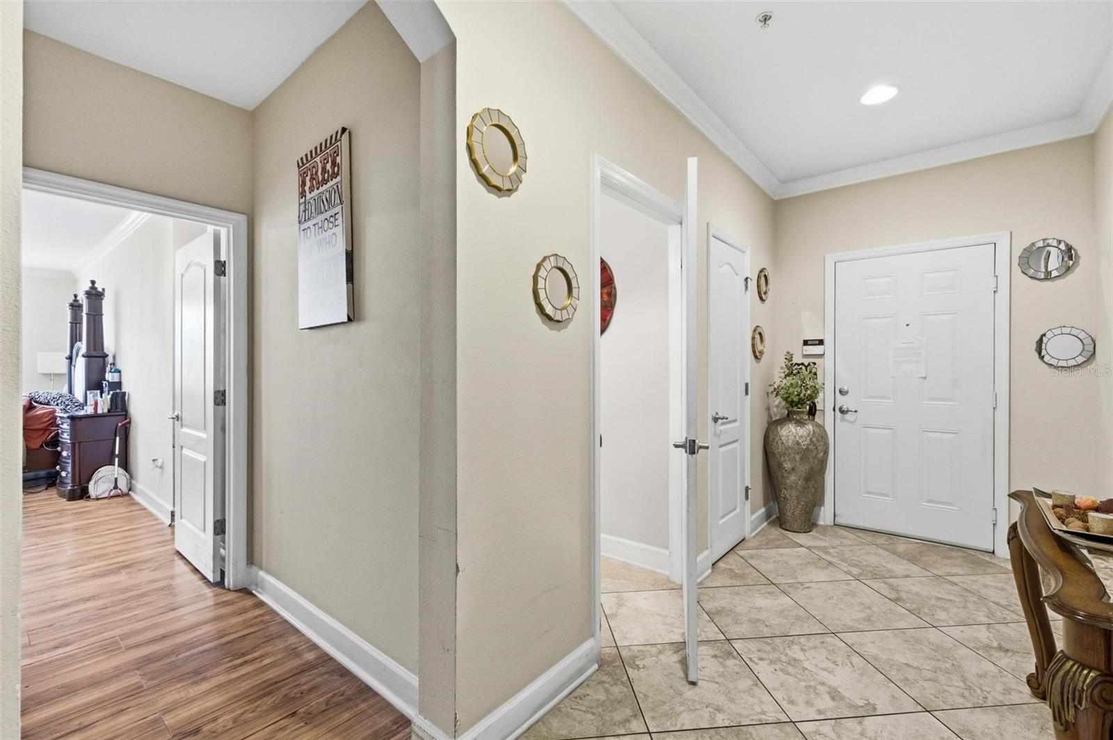 DEERWOOD PLACE IV CONDO - Residential