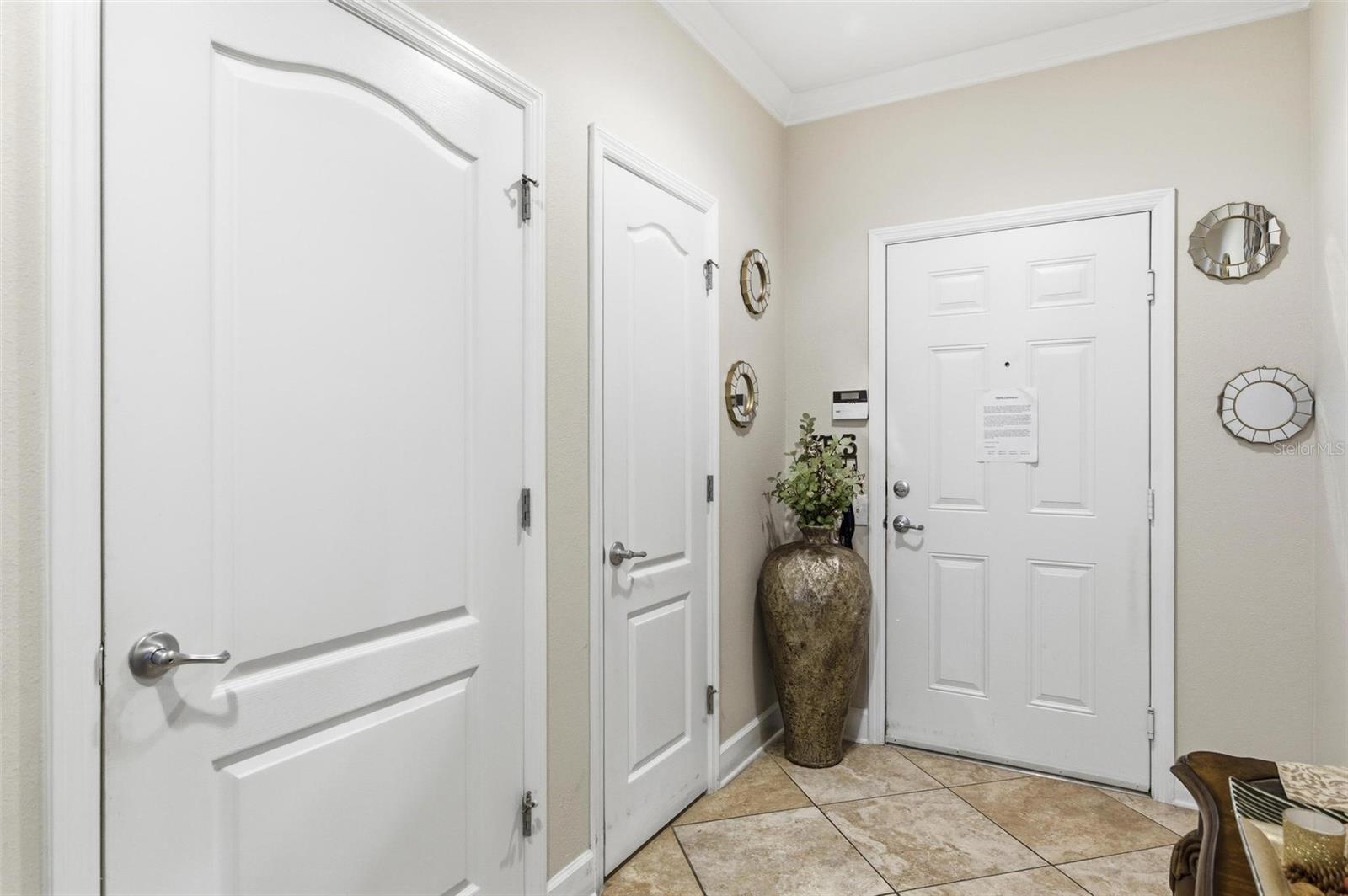 DEERWOOD PLACE IV CONDO - Residential