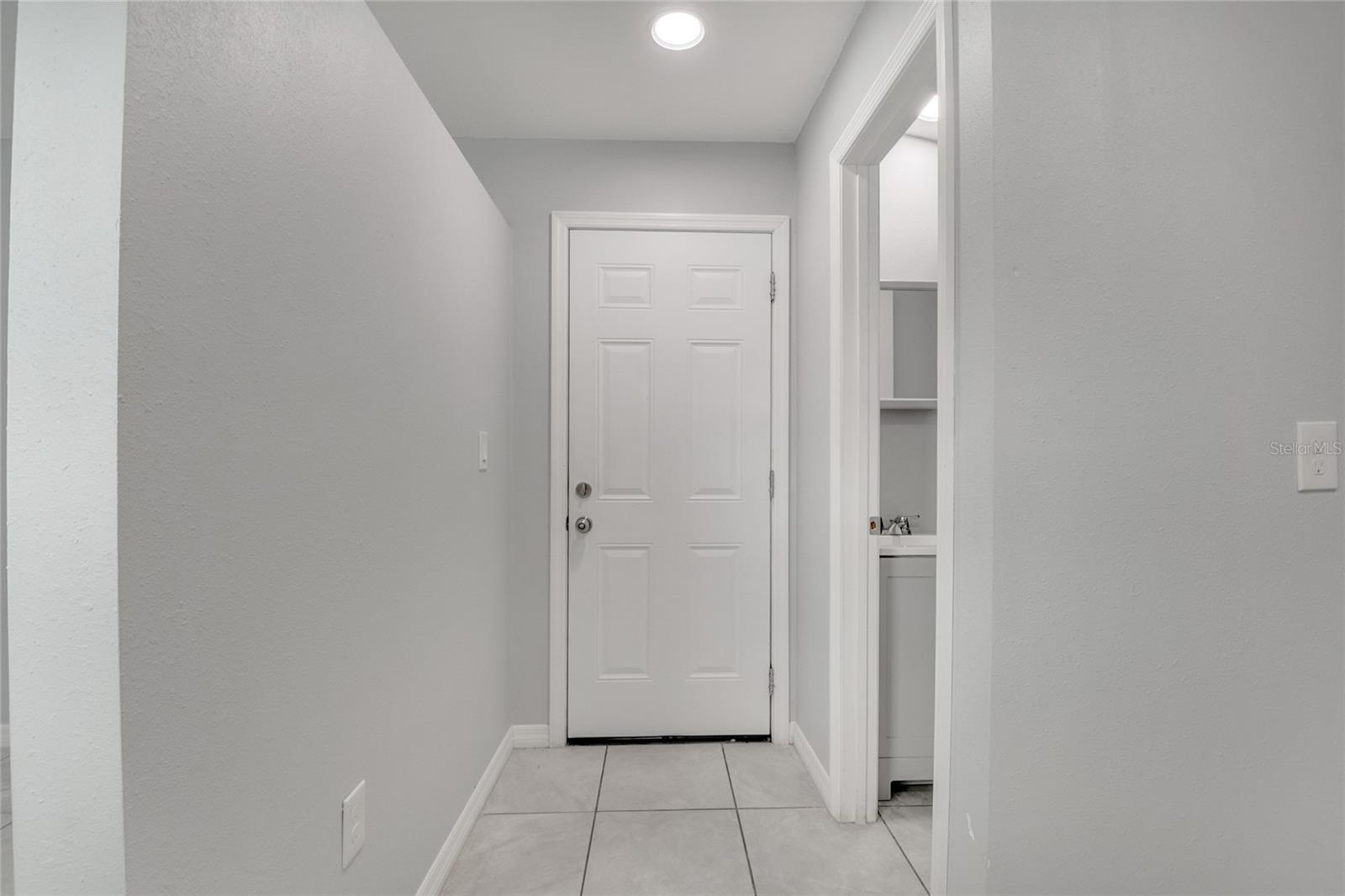 GOLDIE MANOR - Residential Lease