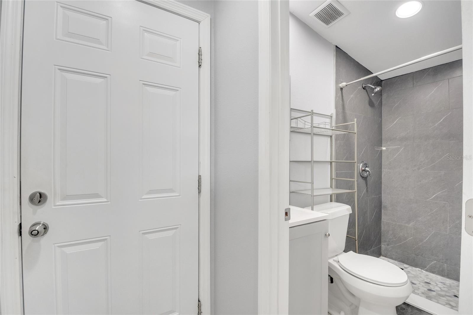 GOLDIE MANOR - Residential Lease