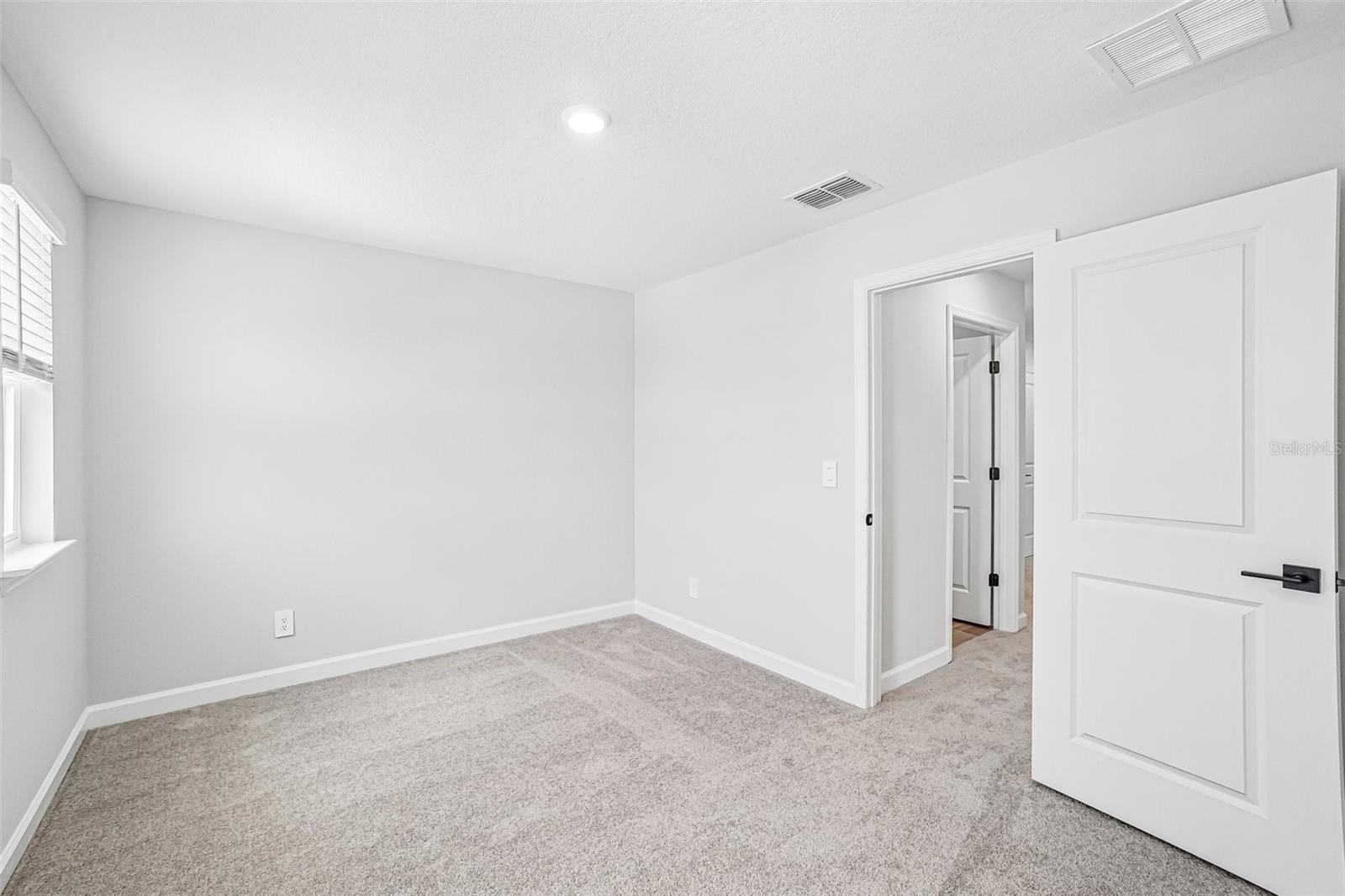MONTAGUE CHASE - Residential