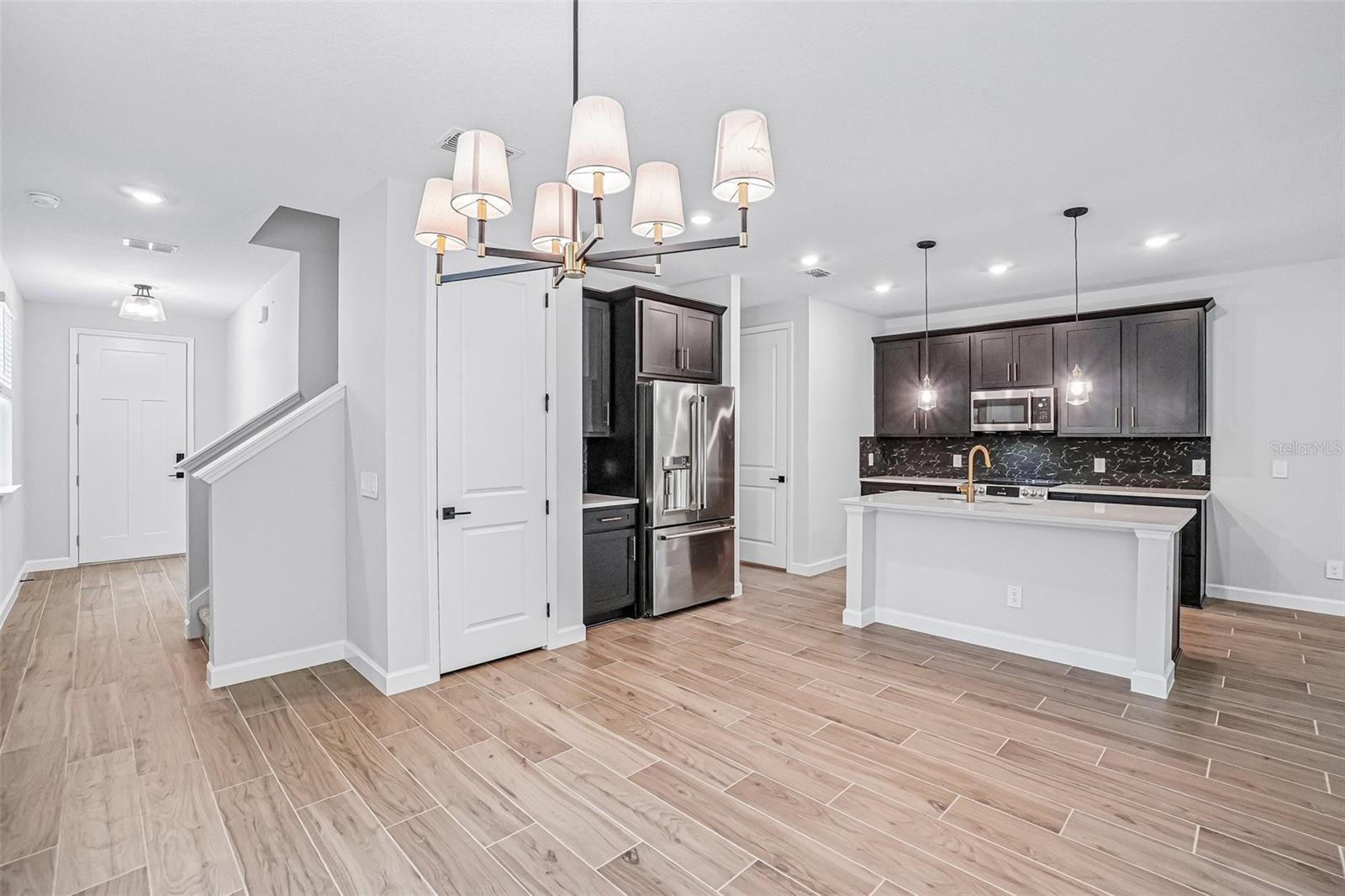 MONTAGUE CHASE - Residential