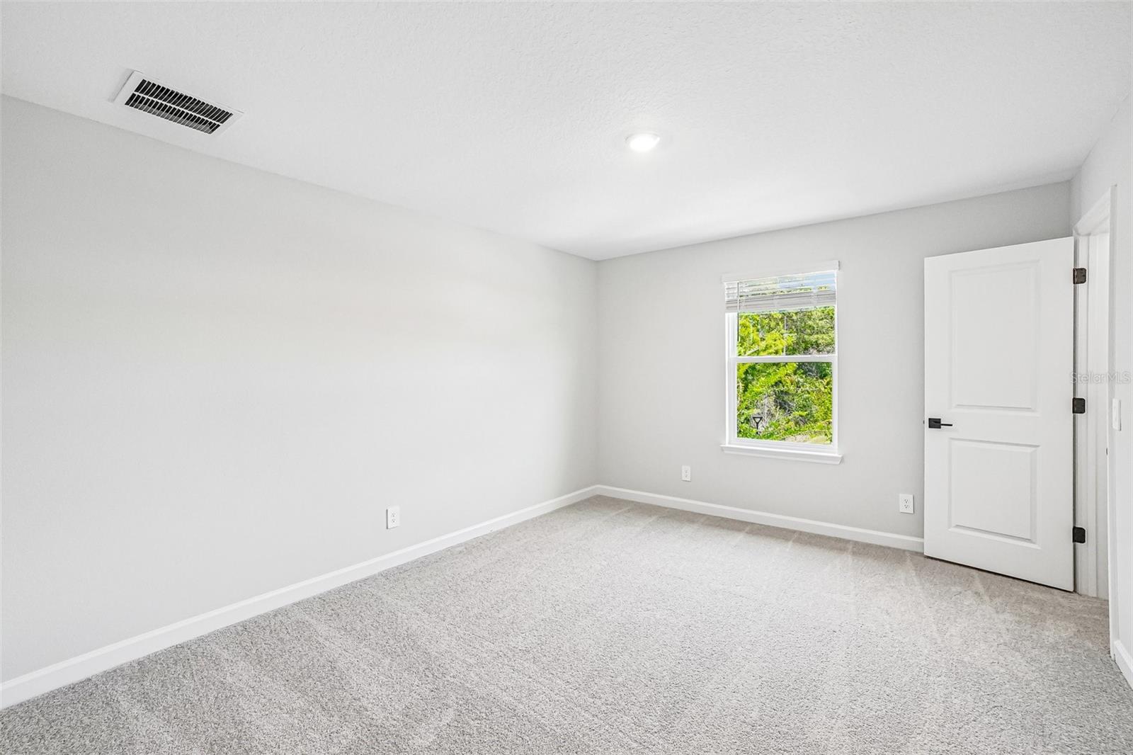 MONTAGUE CHASE - Residential