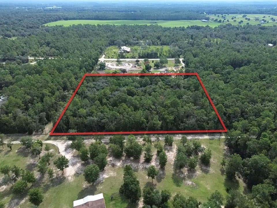 Photo of Tbd NE 135th Terrace, Williston, FL 32696 (MLS # OM731161)