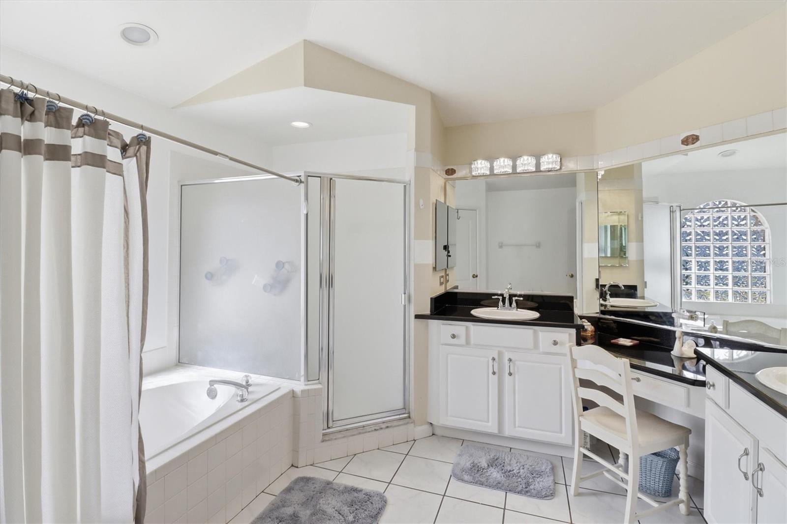 SILVER BEND - Residential