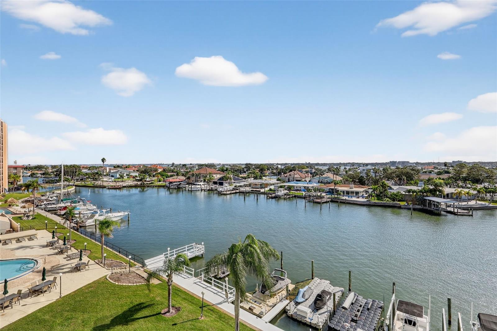 31 ISLAND WAY 408