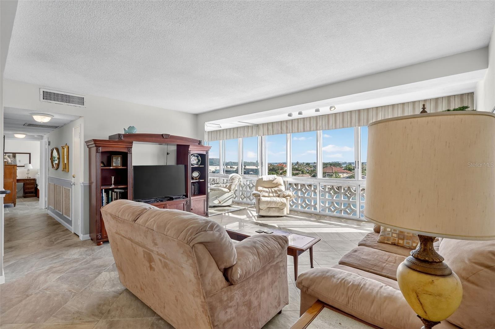 HORIZON HOUSE CO-OP - Residential