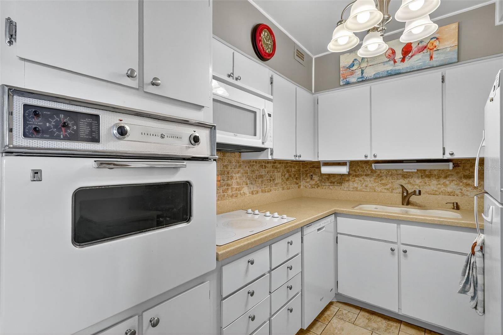 HORIZON HOUSE CO-OP - Residential