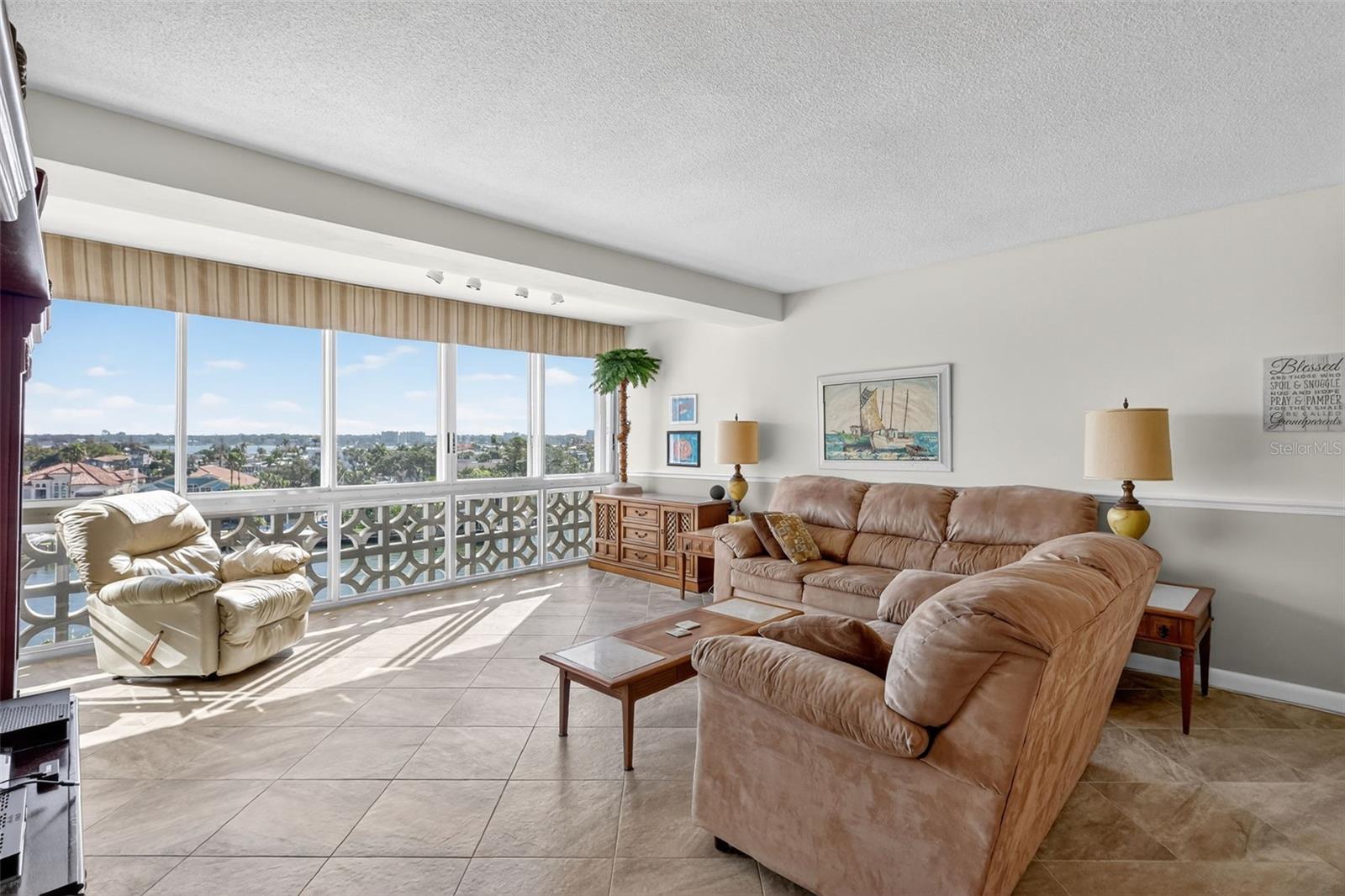 HORIZON HOUSE CO-OP - Residential