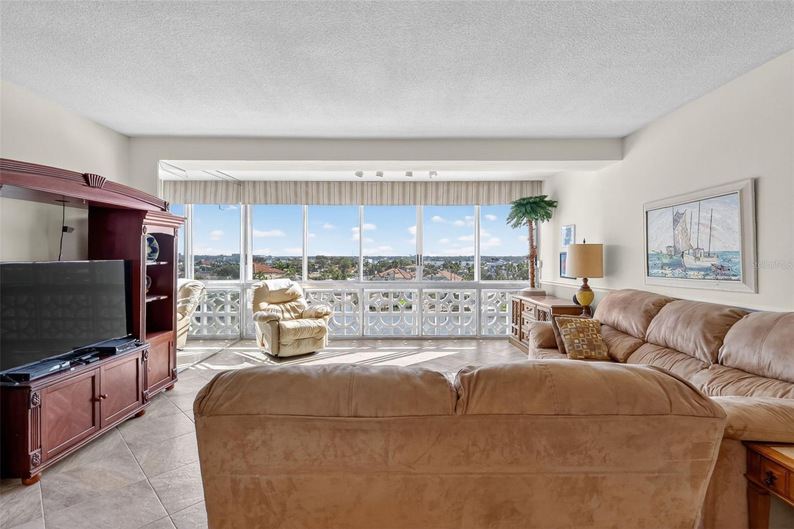 HORIZON HOUSE CO-OP - Residential