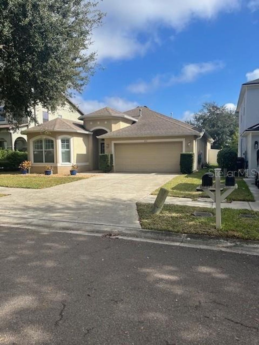 Photo of 211 Westchester Hills Lane, Valrico, FL 33594 (MLS # TB8460867)