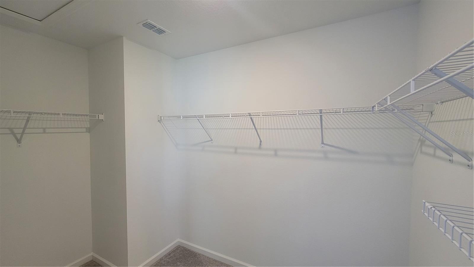 TARA BAYWOOD PH 1 PB 38 PG 55 - Residential Lease