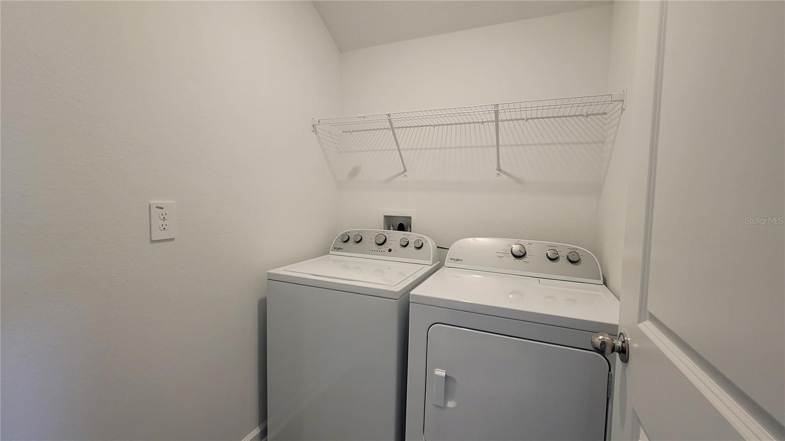 TARA BAYWOOD PH 1 PB 38 PG 55 - Residential Lease