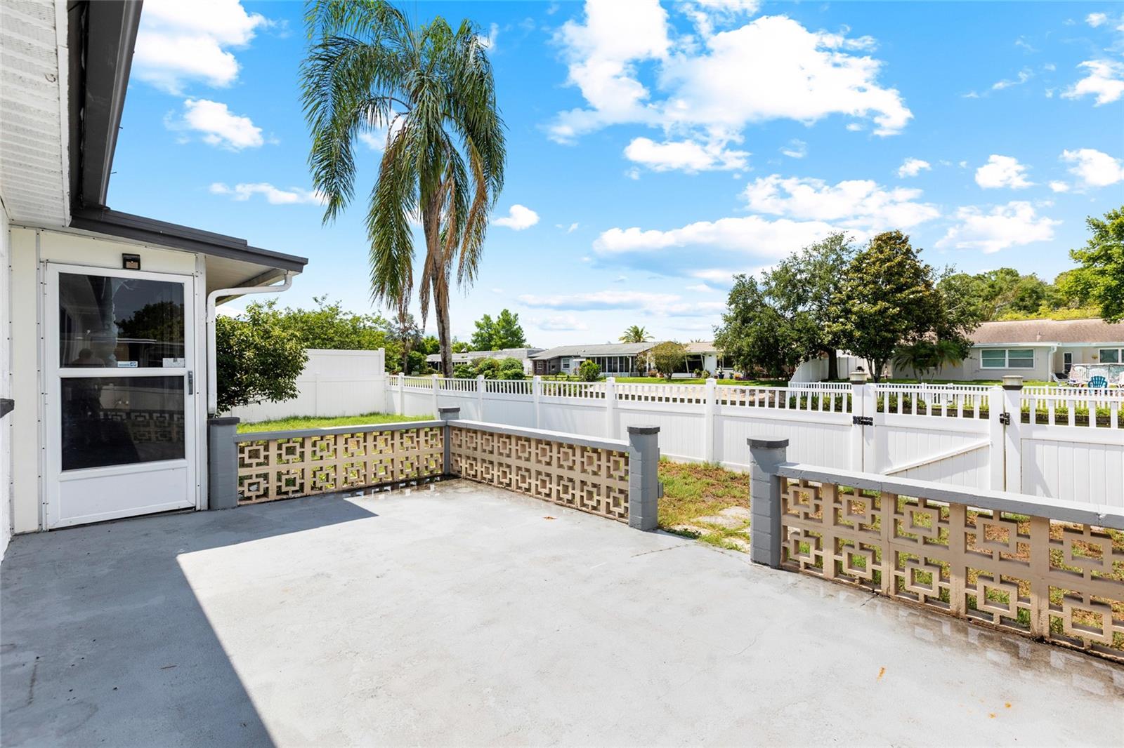 BEACON SQUARE - Residential
