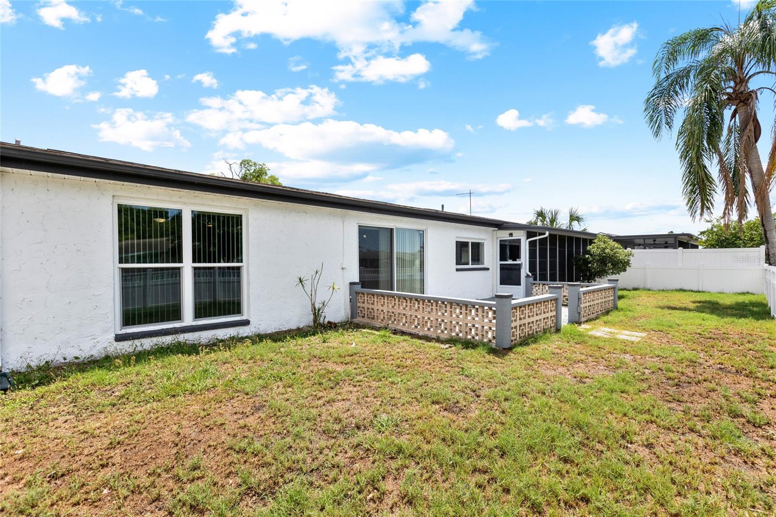 BEACON SQUARE - Residential