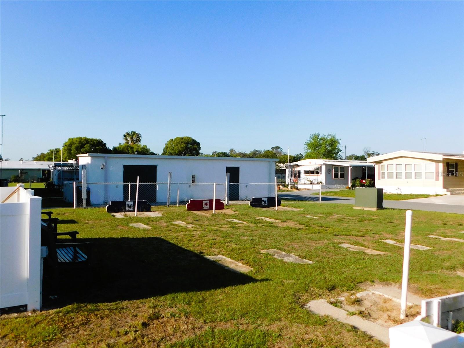 OAKS ROYAL MOBILE HOME SUB - Residential