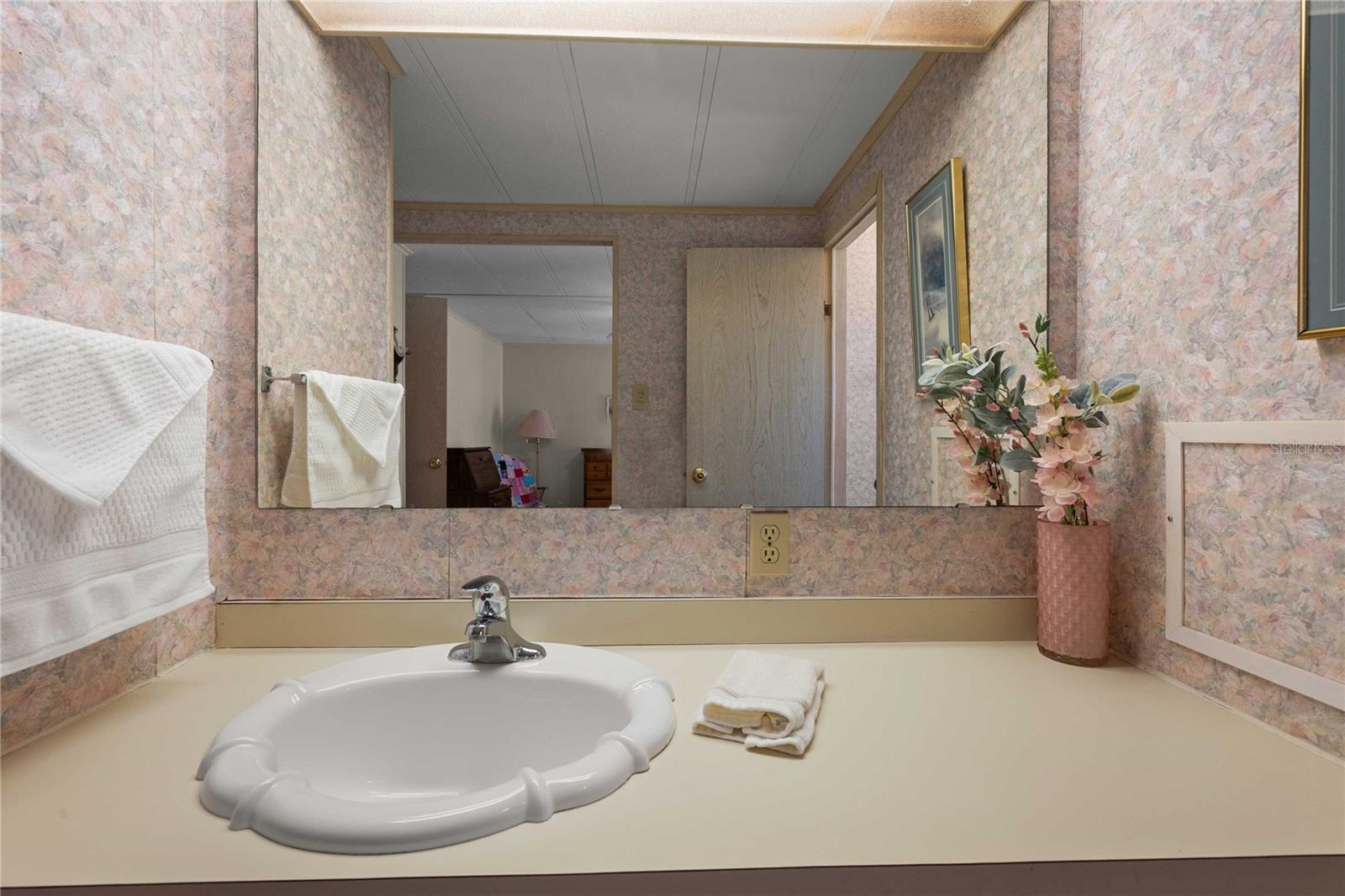 OAKS ROYAL MOBILE HOME SUB - Residential