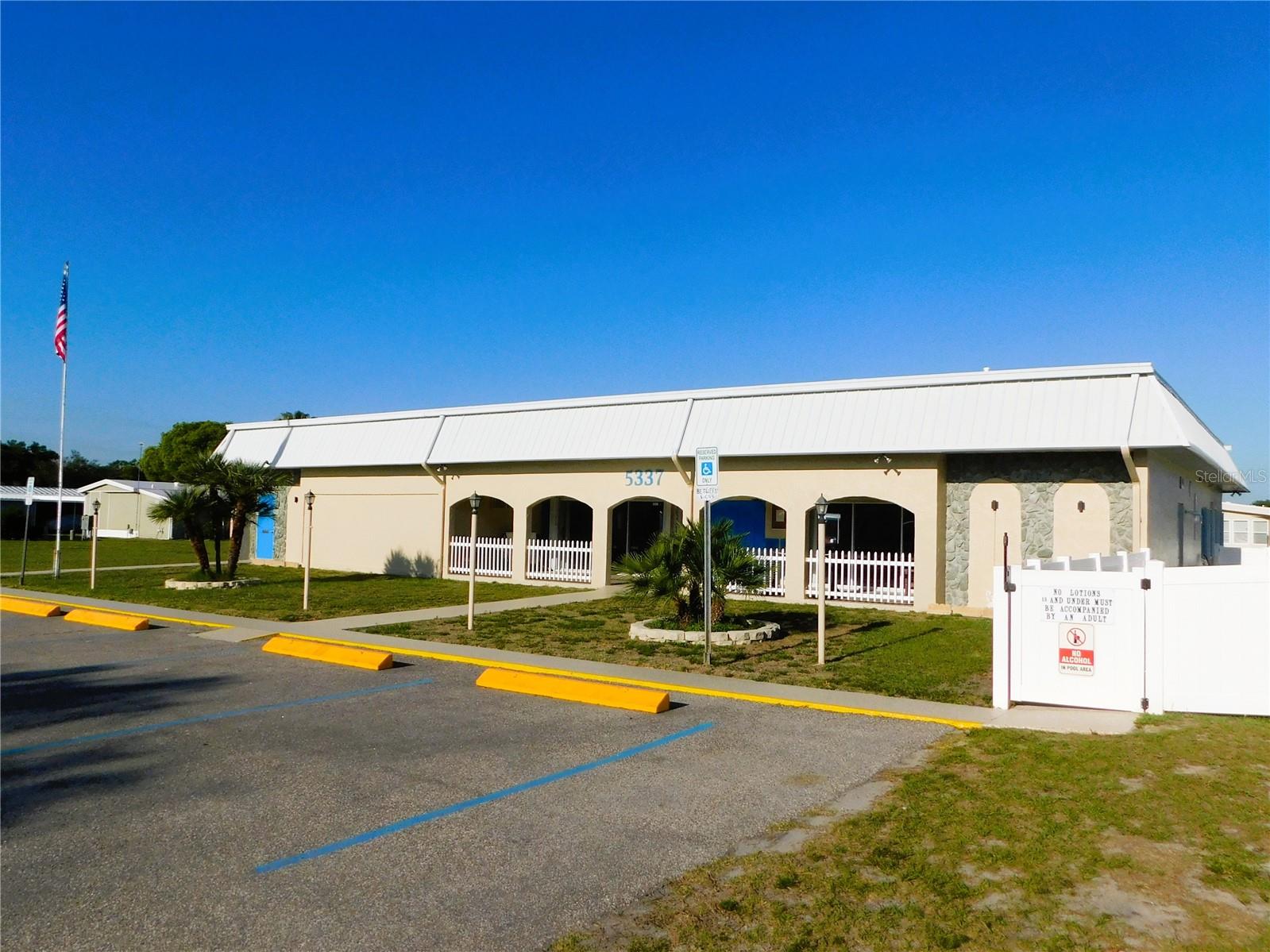 OAKS ROYAL MOBILE HOME SUB - Residential