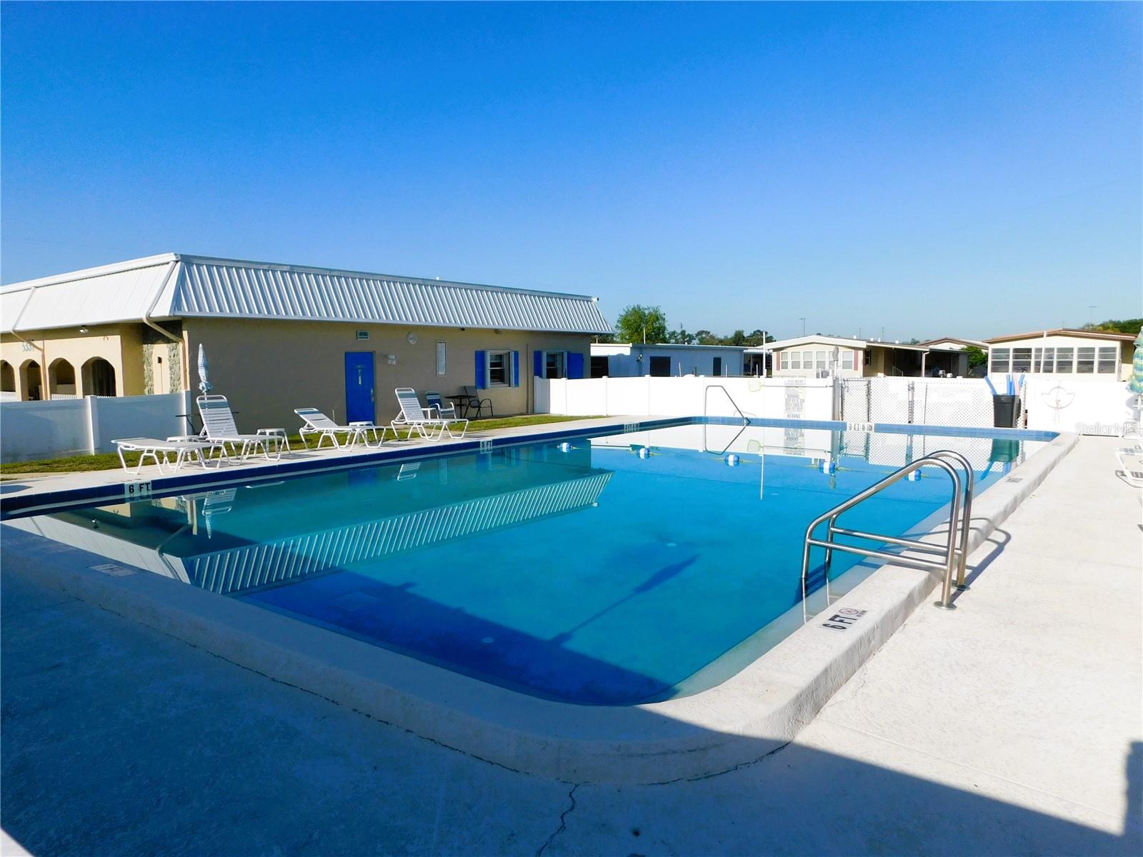 OAKS ROYAL MOBILE HOME SUB - Residential