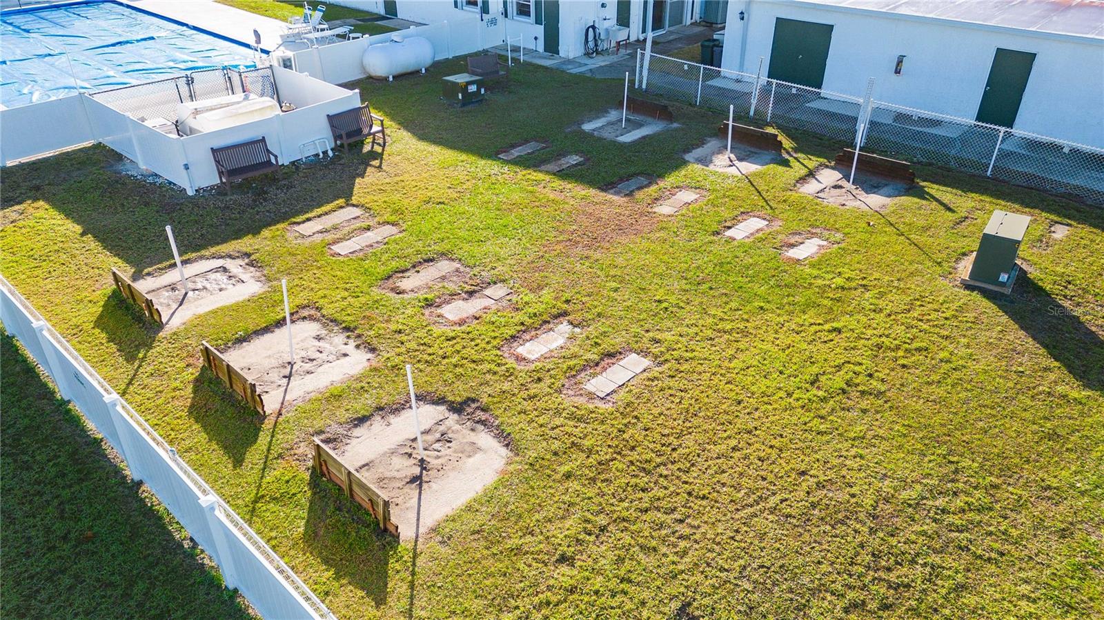 OAKS ROYAL MOBILE HOME SUB - Residential