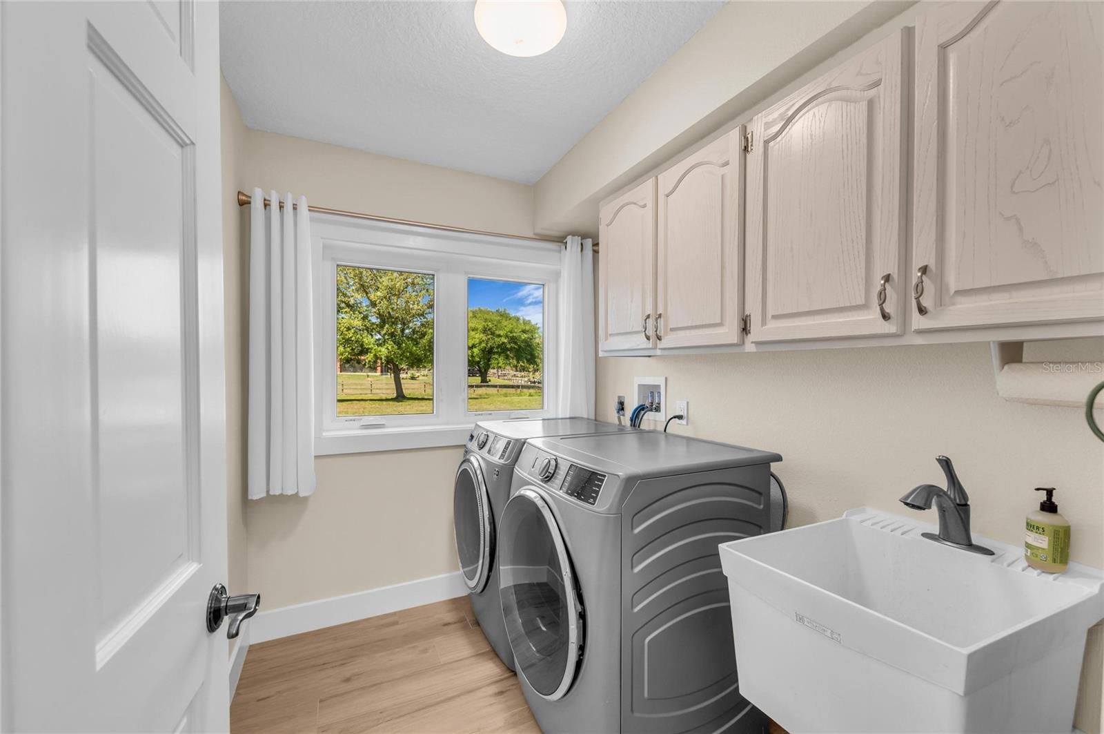 ENGLEWOOD FARM ACRES - Residential