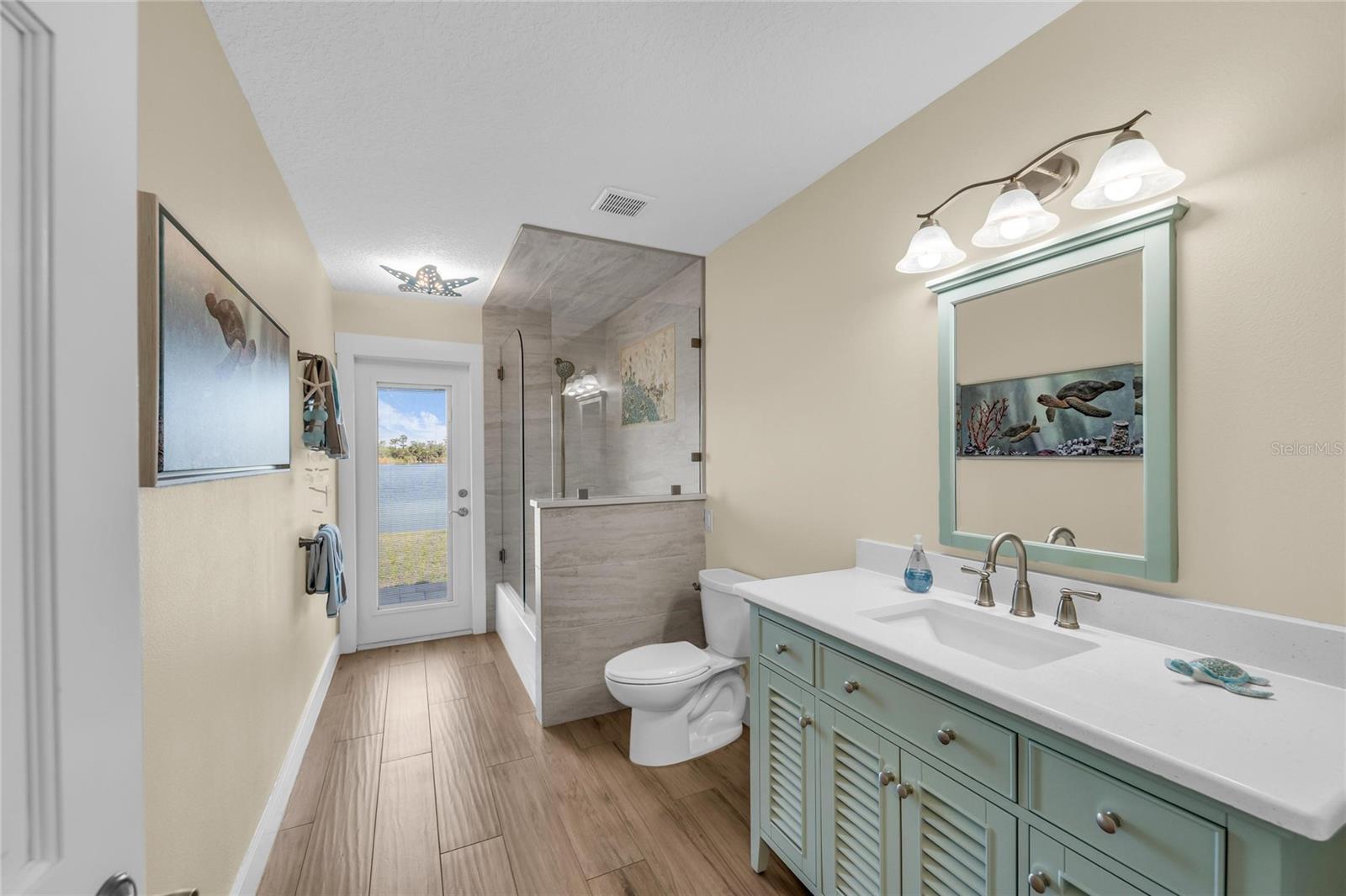 ENGLEWOOD FARM ACRES - Residential