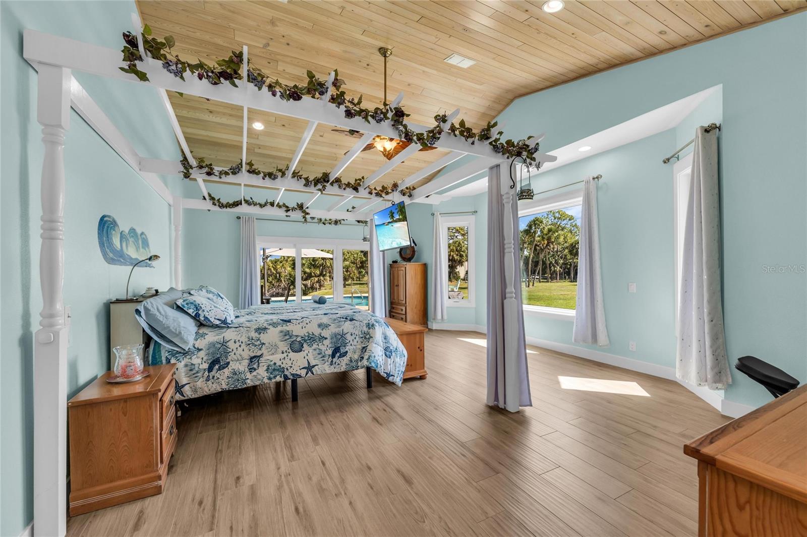 ENGLEWOOD FARM ACRES - Residential