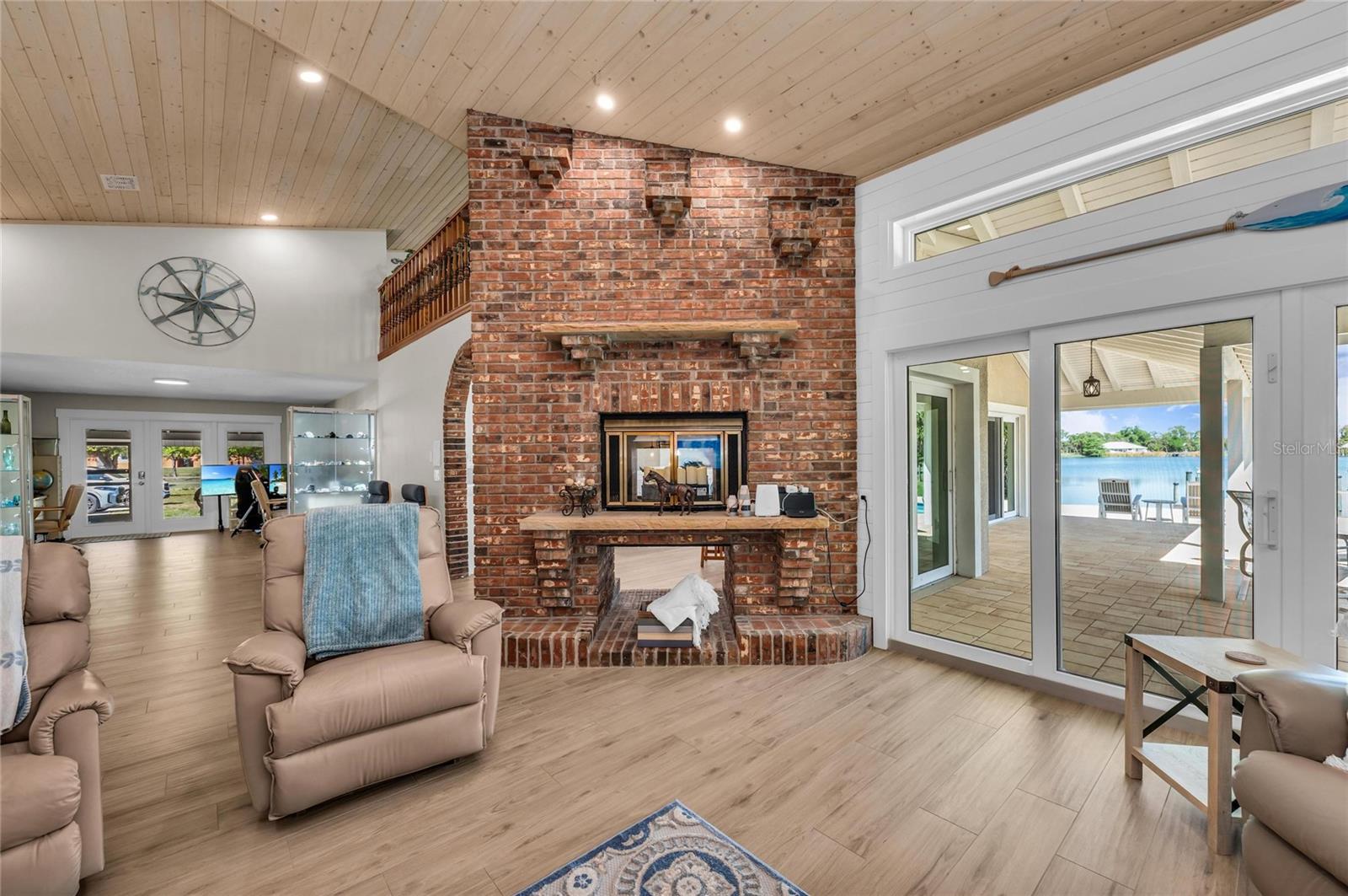 ENGLEWOOD FARM ACRES - Residential