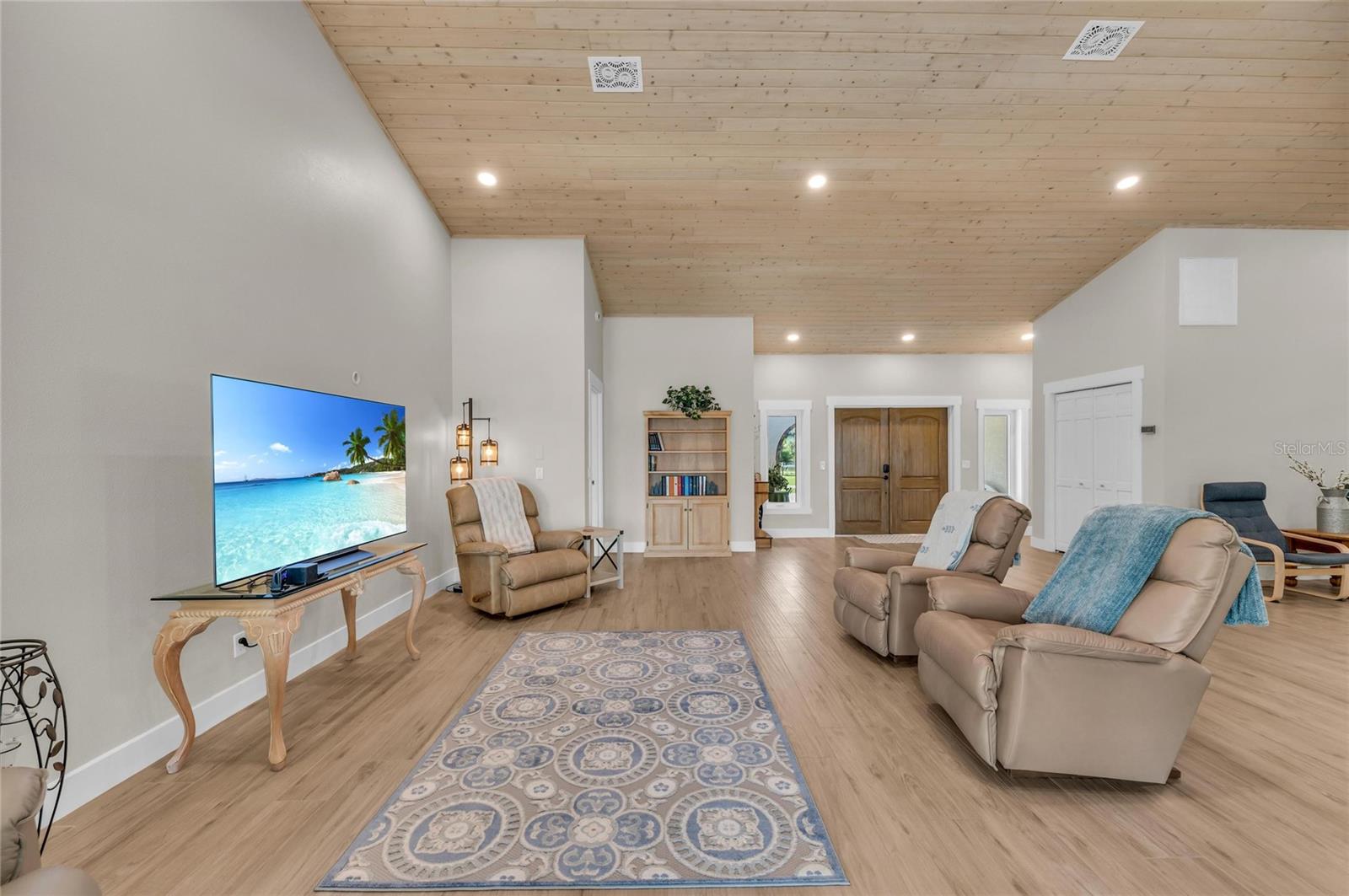 ENGLEWOOD FARM ACRES - Residential