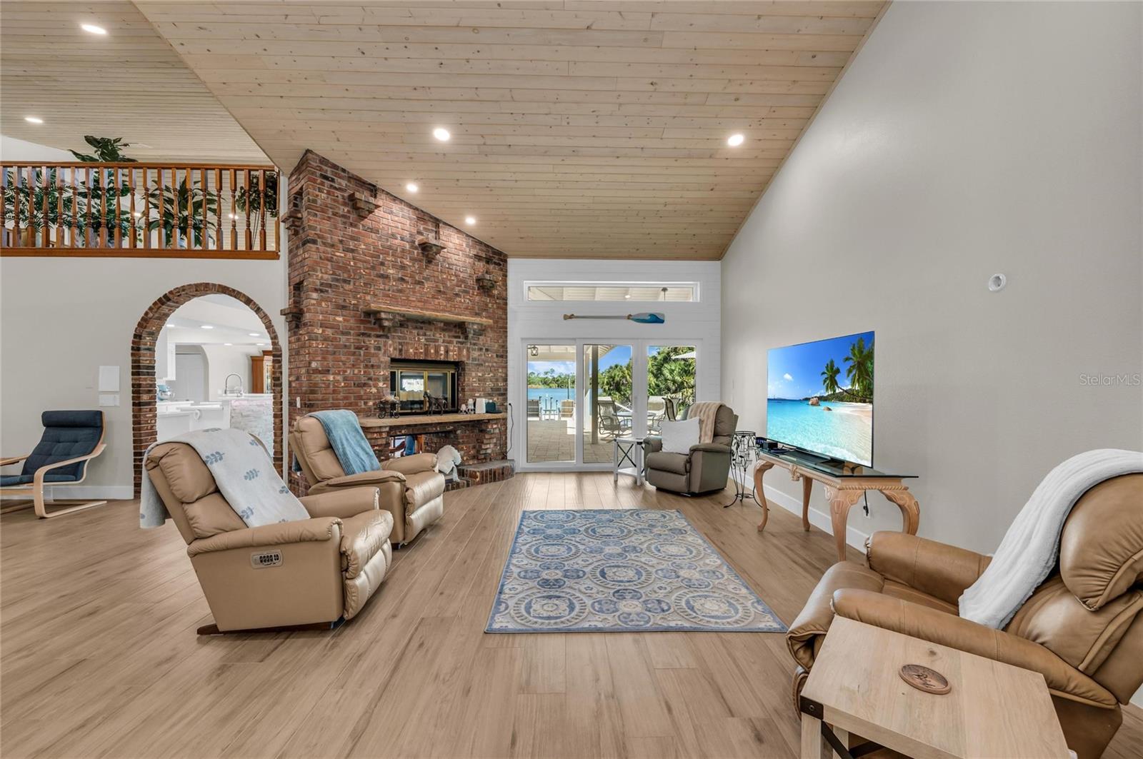 ENGLEWOOD FARM ACRES - Residential