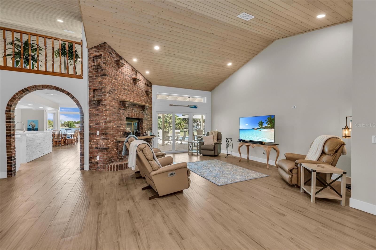 ENGLEWOOD FARM ACRES - Residential