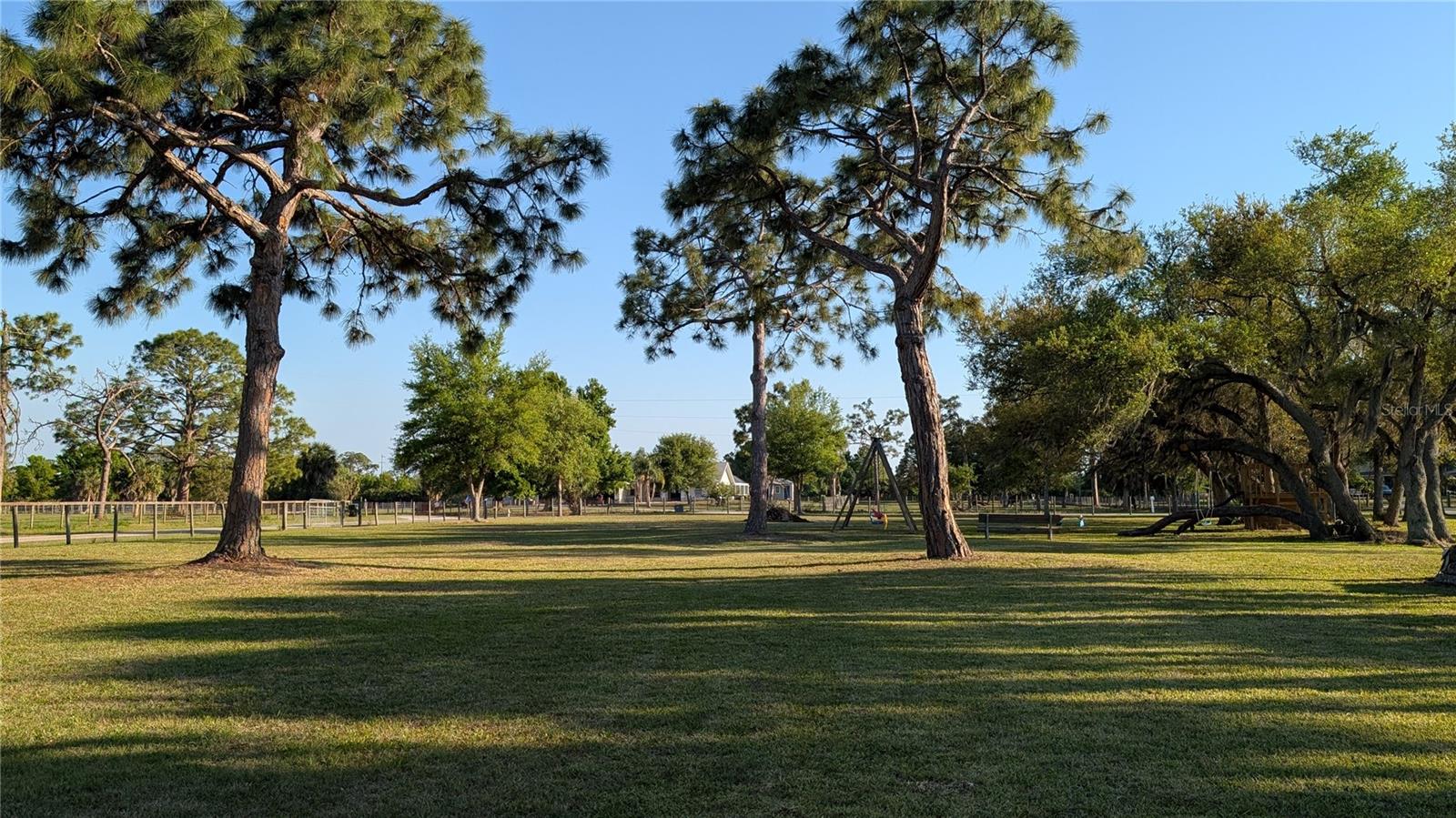 ENGLEWOOD FARM ACRES - Residential