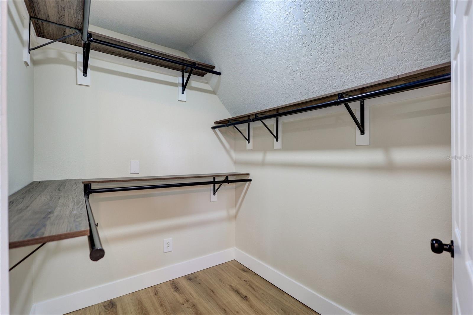 ALAFIA ESTATES UNIT A - Residential