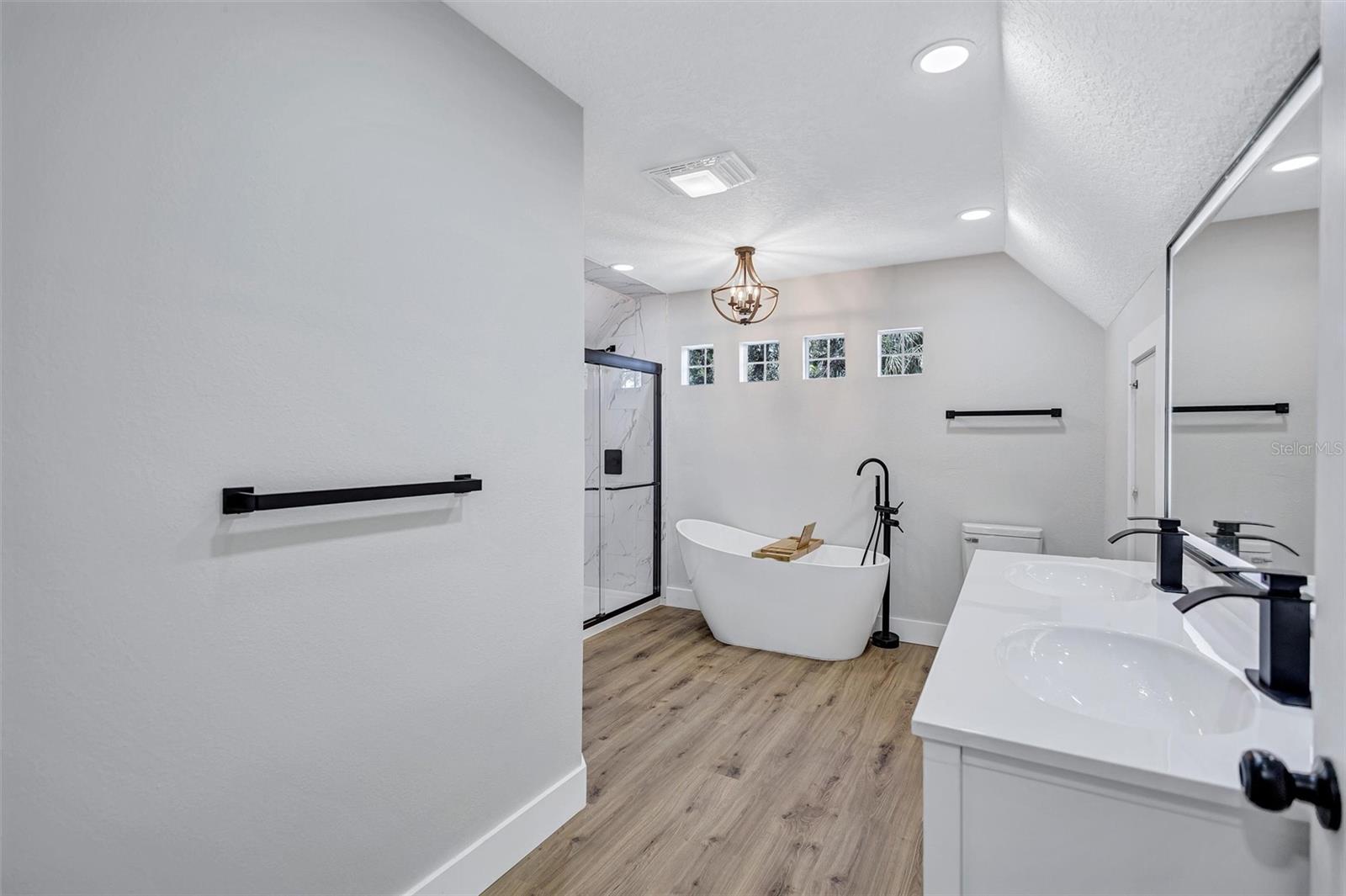 ALAFIA ESTATES UNIT A - Residential