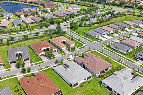 A home in WIMAUMA