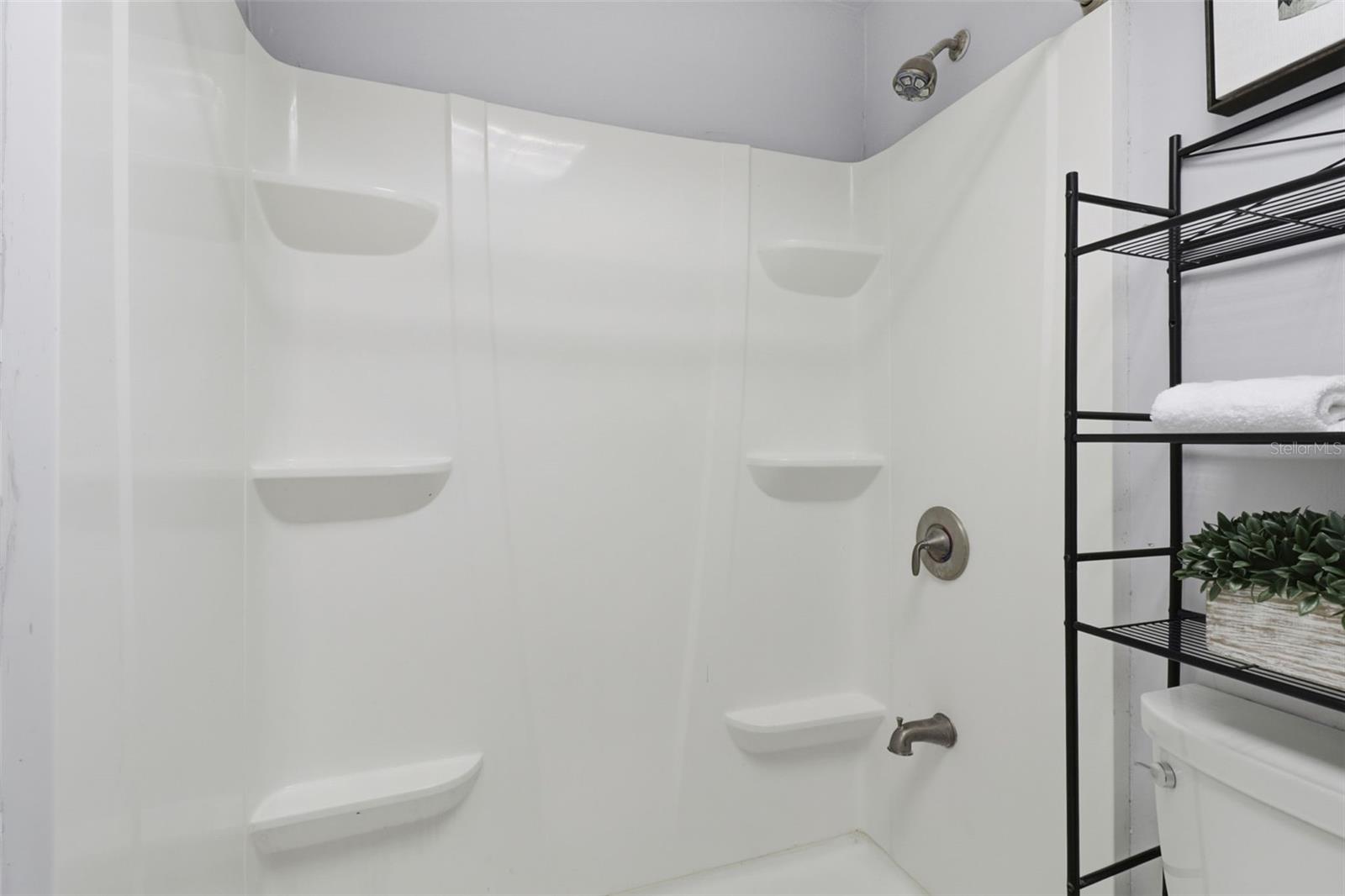 RAINTREE VILLAGE CONDO N - Residential