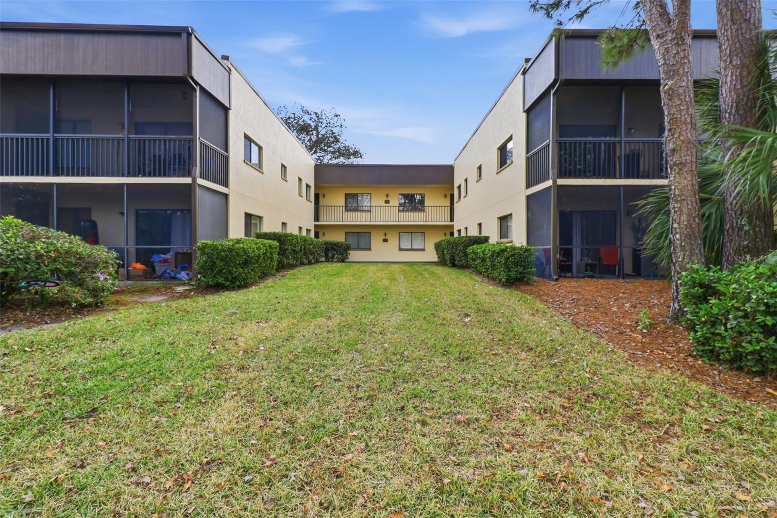 RAINTREE VILLAGE CONDO N - Residential