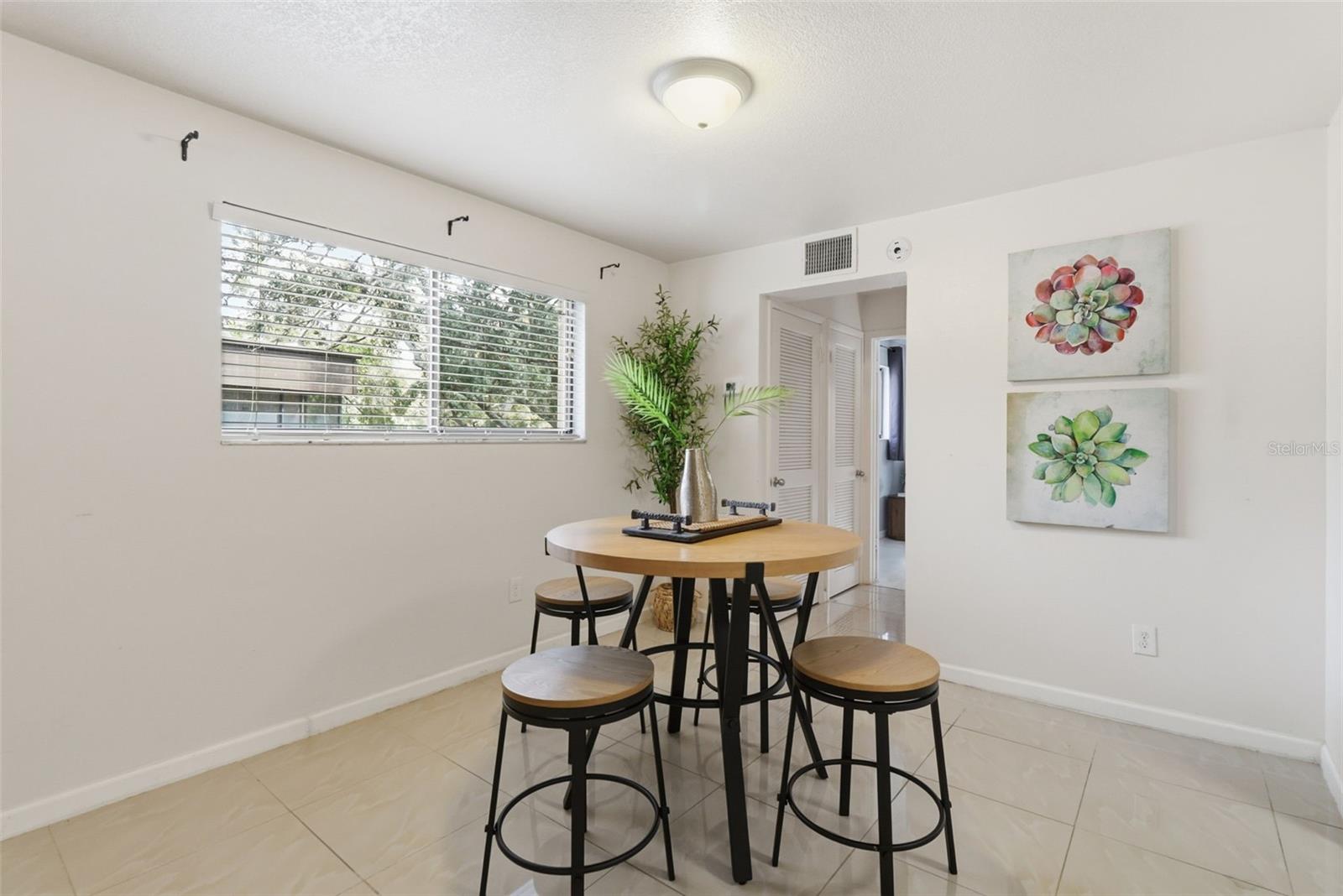 RAINTREE VILLAGE CONDO N - Residential