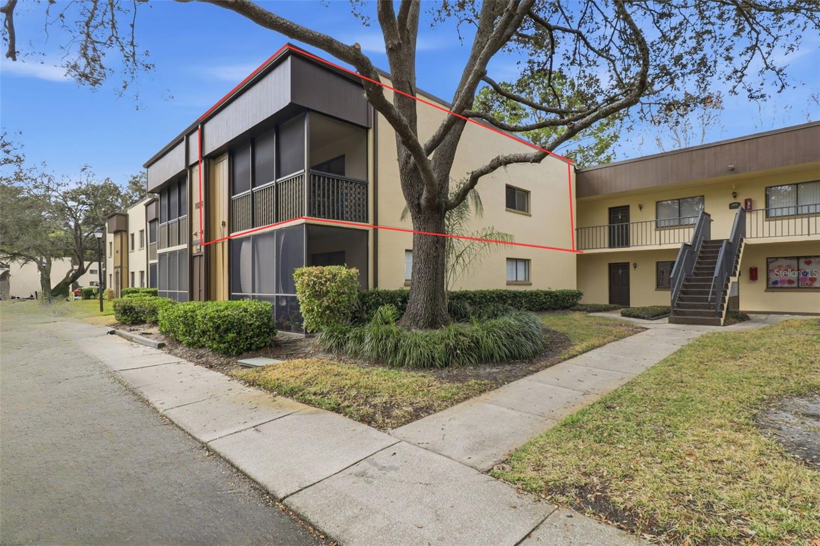 RAINTREE VILLAGE CONDO N - Residential