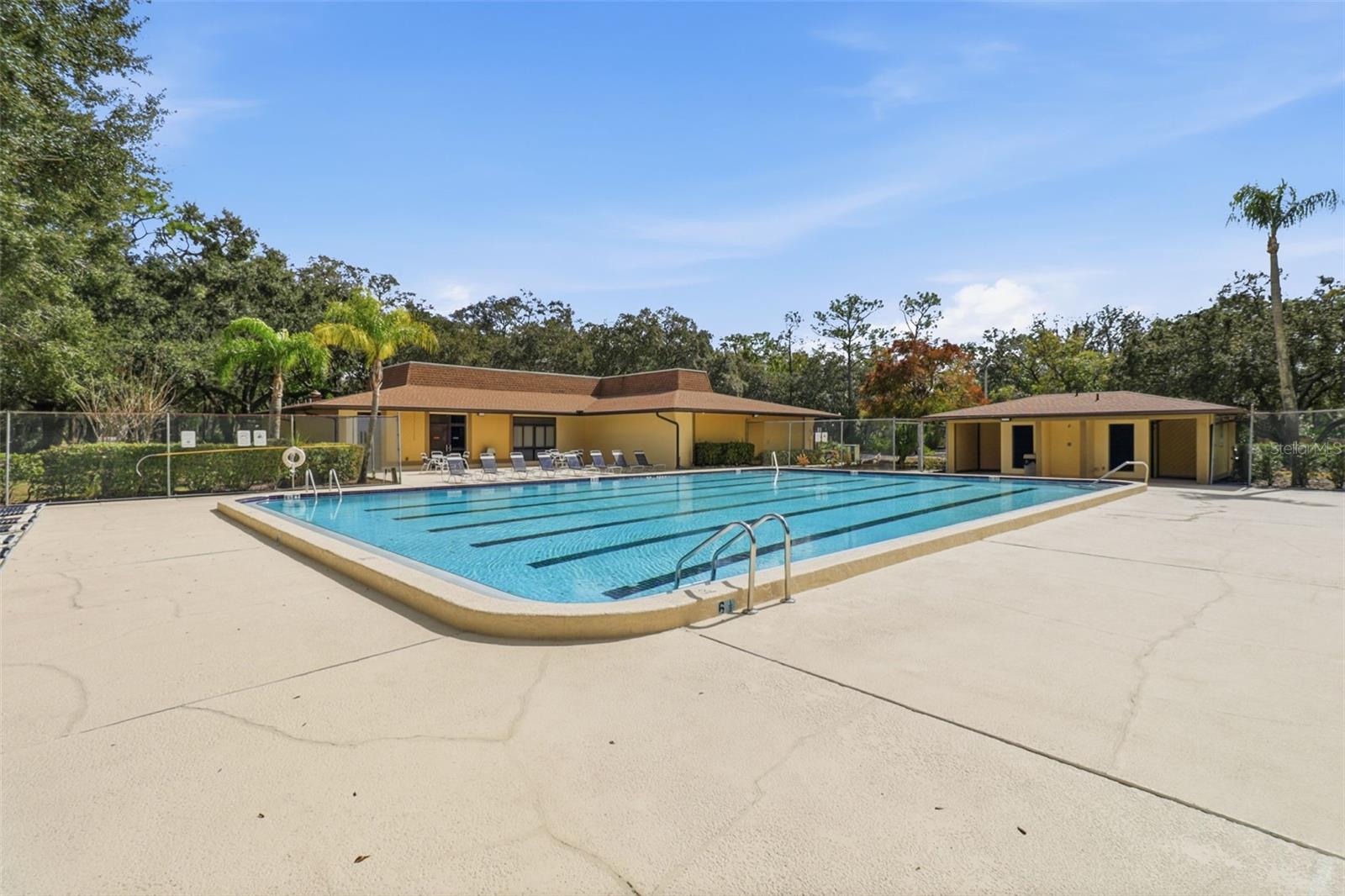 RAINTREE VILLAGE CONDO N - Residential