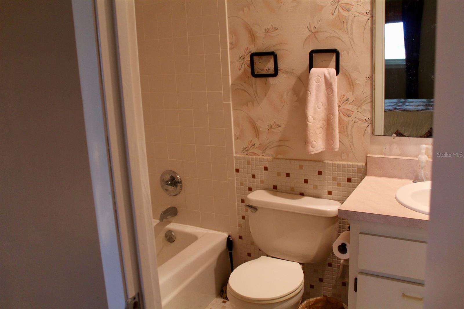 RIVER HOUSE - Residential Lease