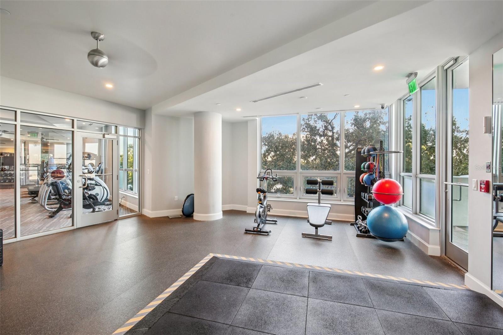 VIRAGE BAYSHORE - Residential