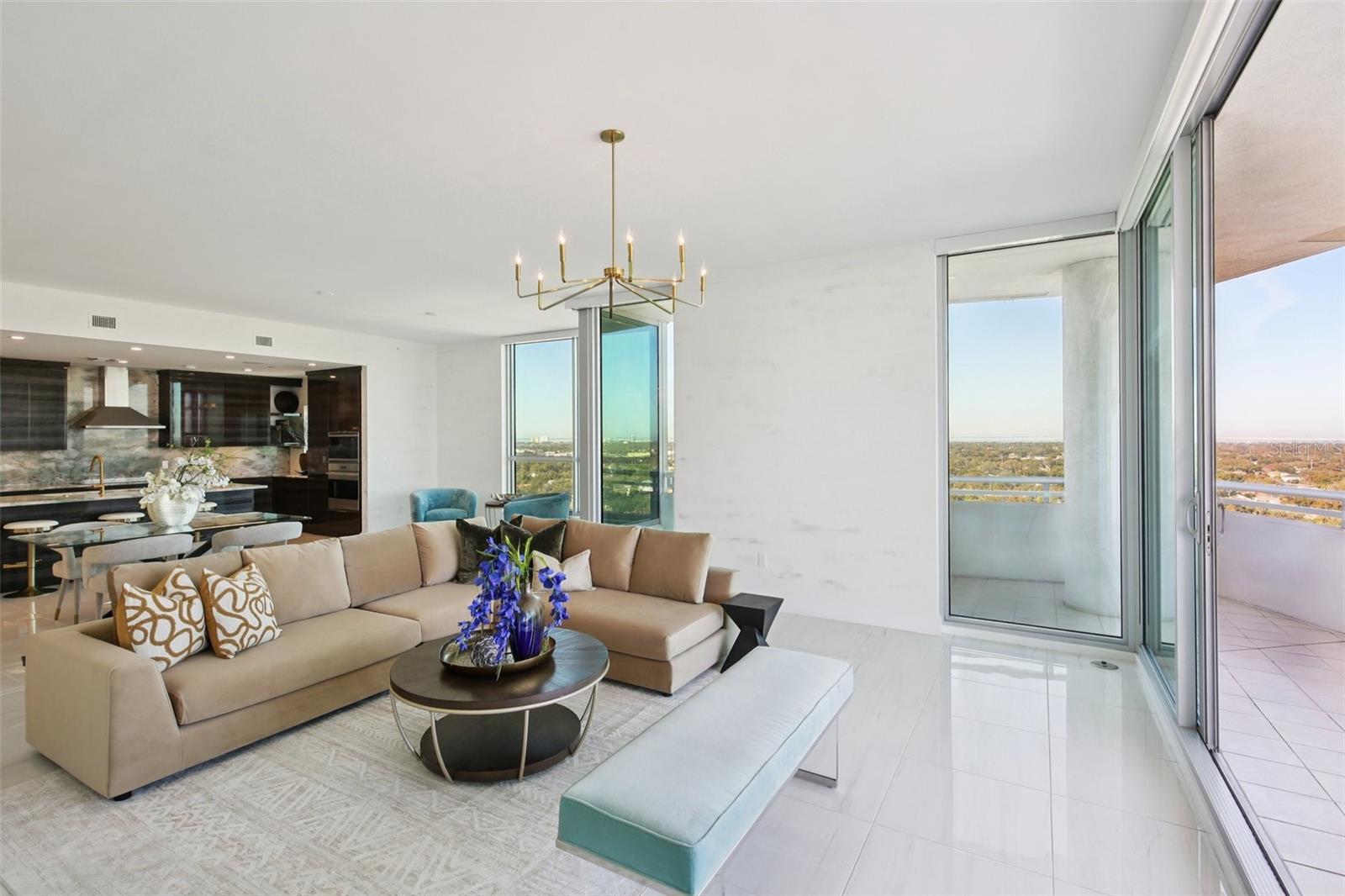 VIRAGE BAYSHORE - Residential