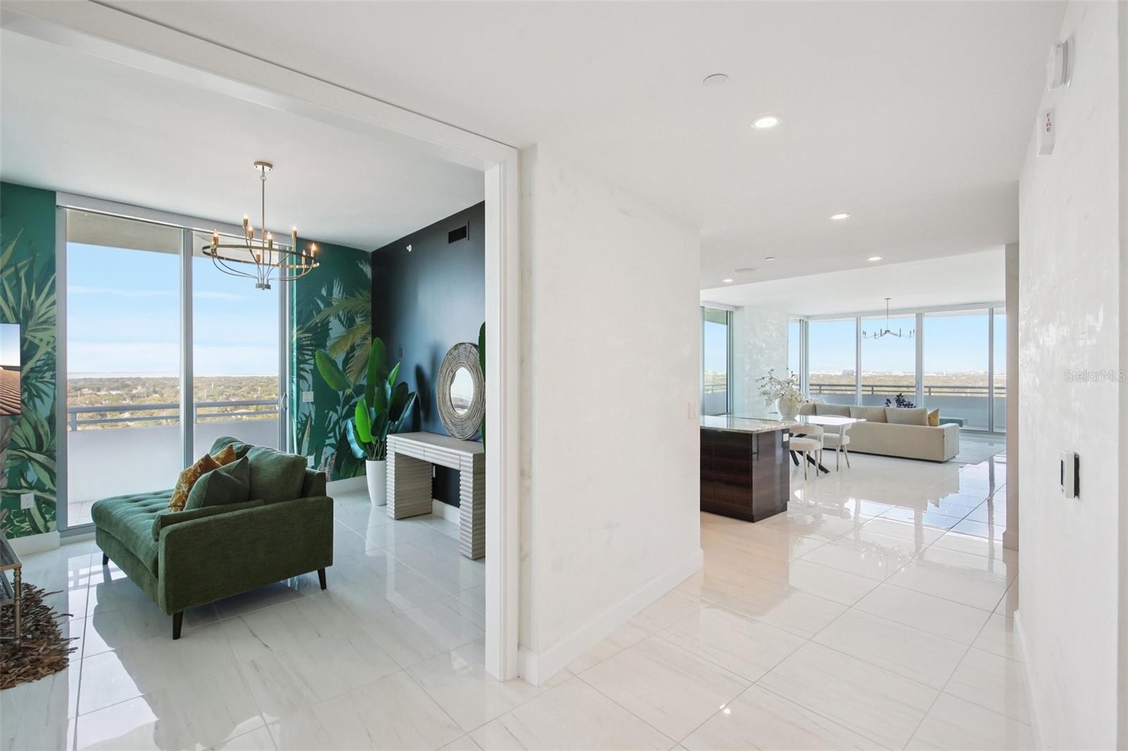 VIRAGE BAYSHORE - Residential