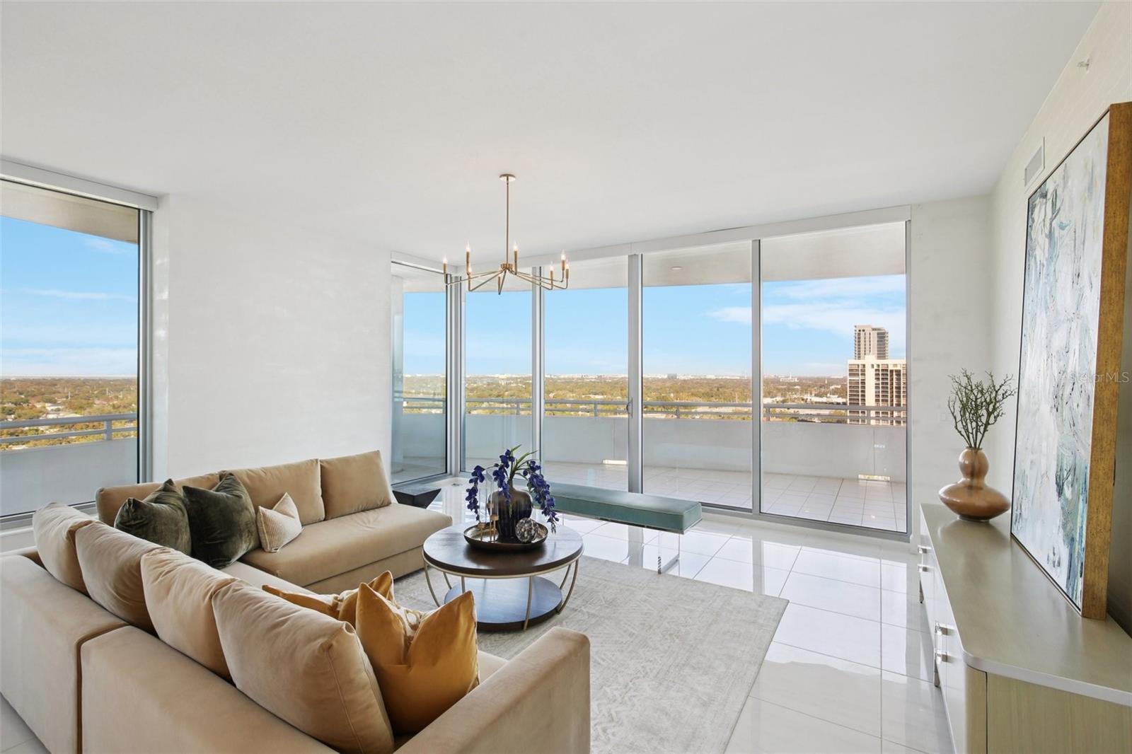 VIRAGE BAYSHORE - Residential