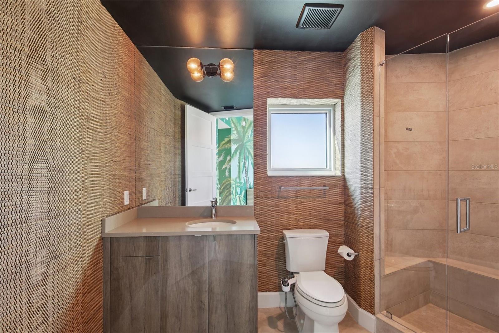 VIRAGE BAYSHORE - Residential