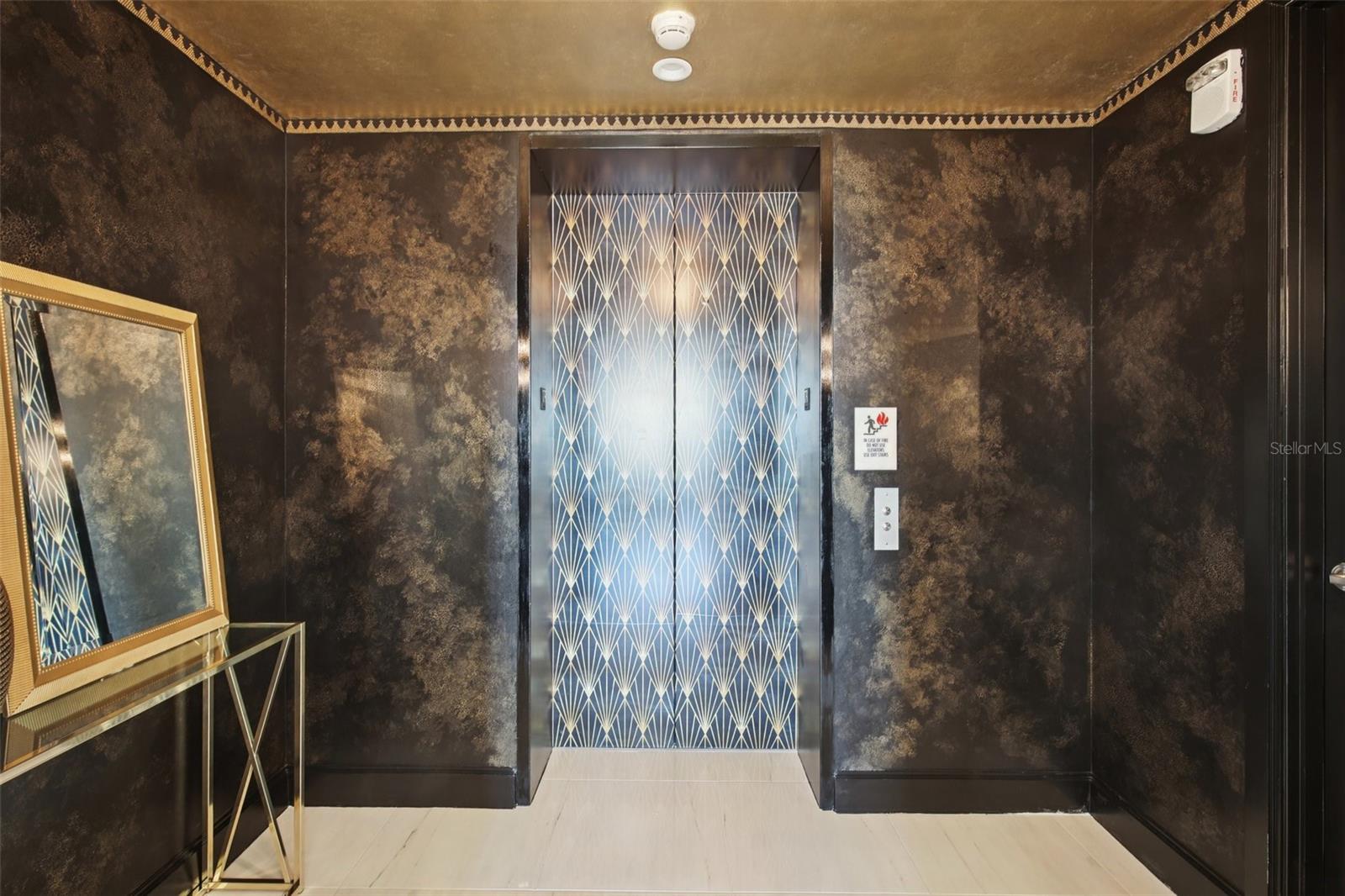 VIRAGE BAYSHORE - Residential