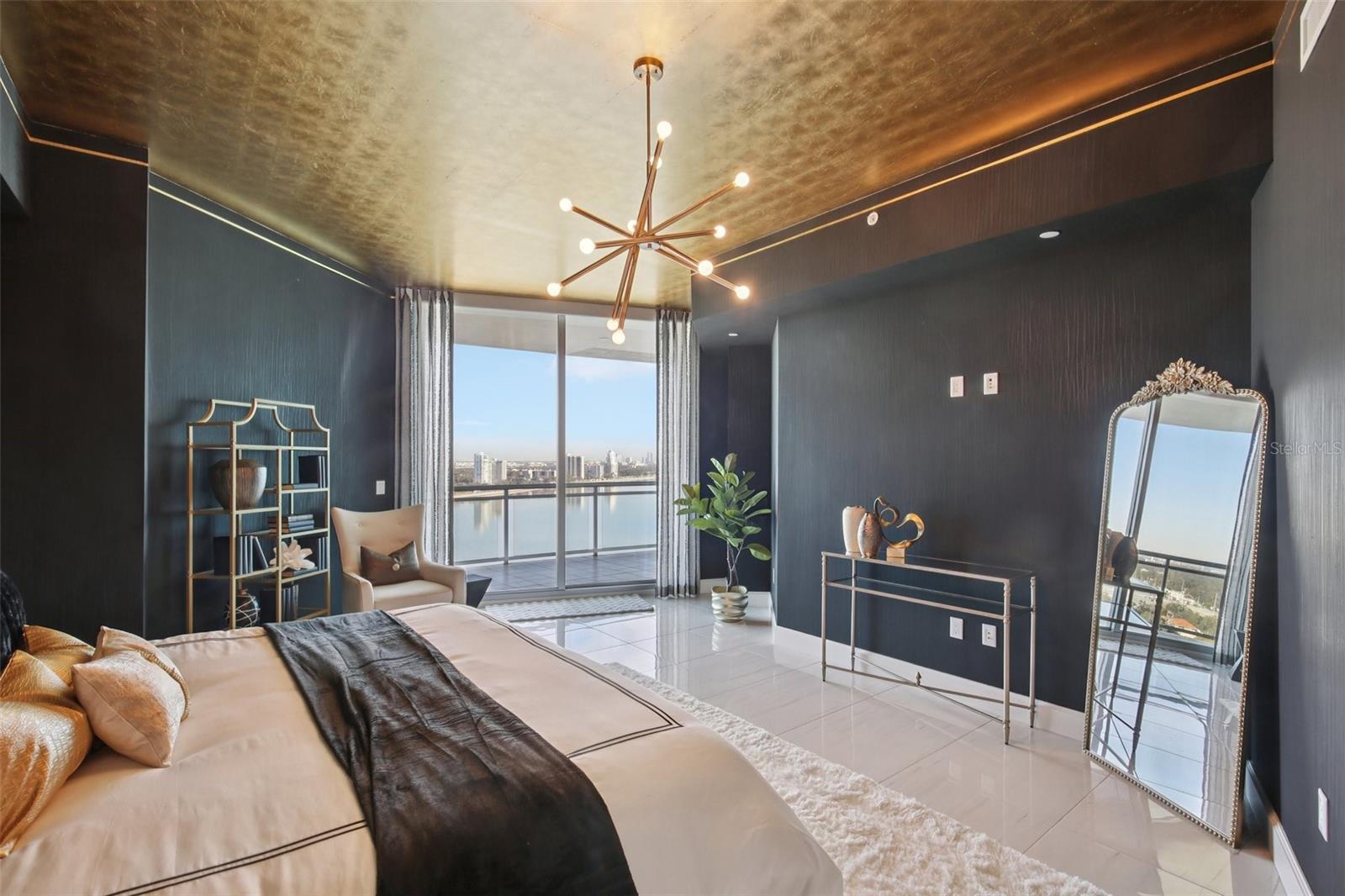 VIRAGE BAYSHORE - Residential
