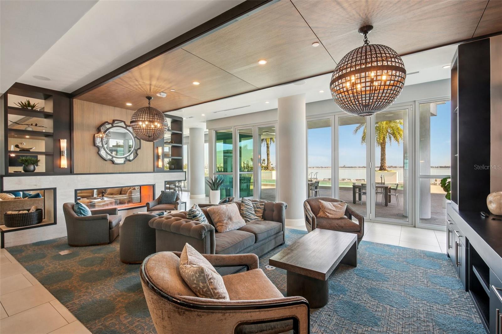 VIRAGE BAYSHORE - Residential