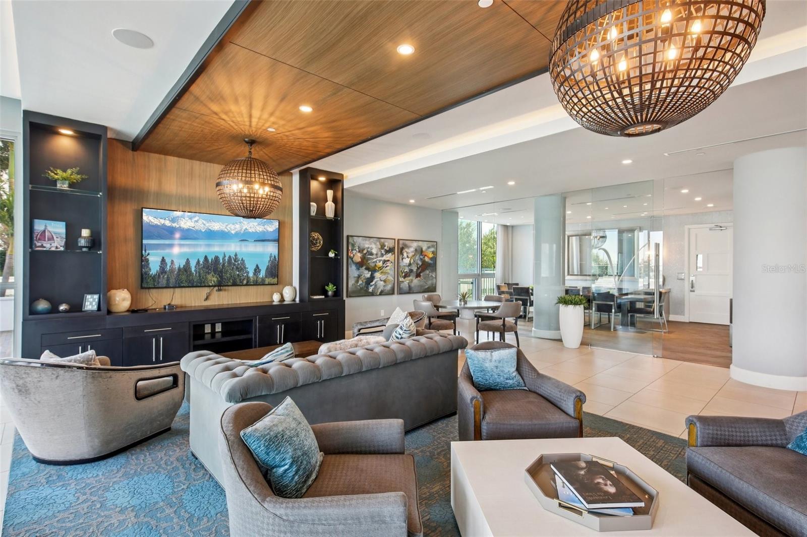 VIRAGE BAYSHORE - Residential